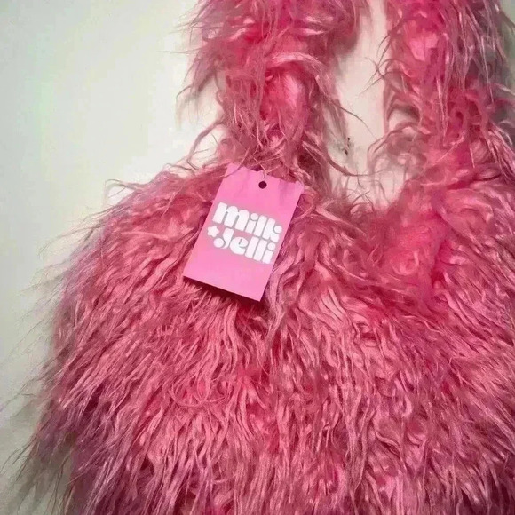 Milk Jelli Pink Heart Faux Fur Purse - Picture 2 of 5